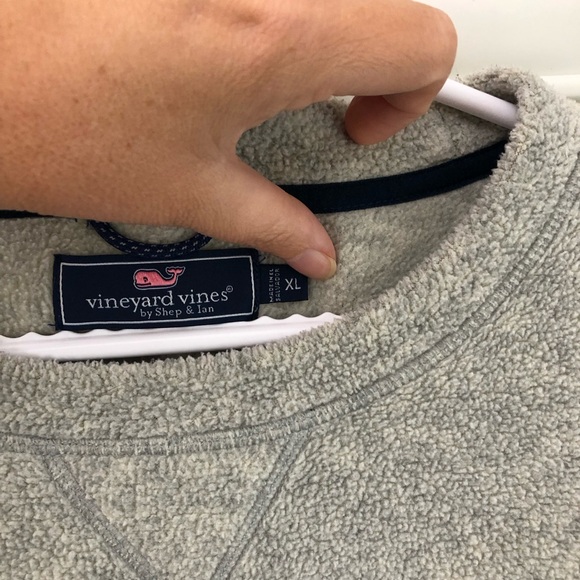 Men’s Vineyard Vines warm l/s grey fuzzy fleece - Picture 9 of 11